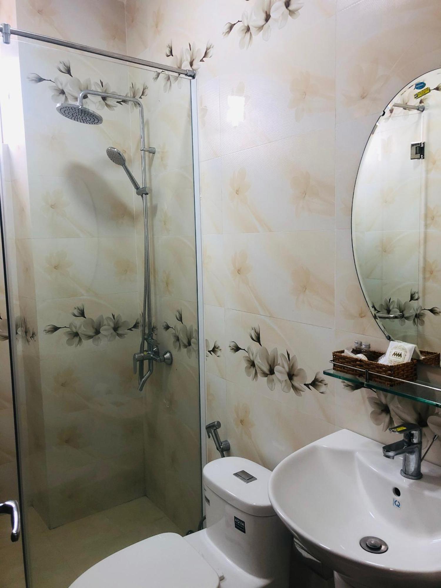 Khach San Sao Viet Hotel กวีเญิน ภายนอก รูปภาพ