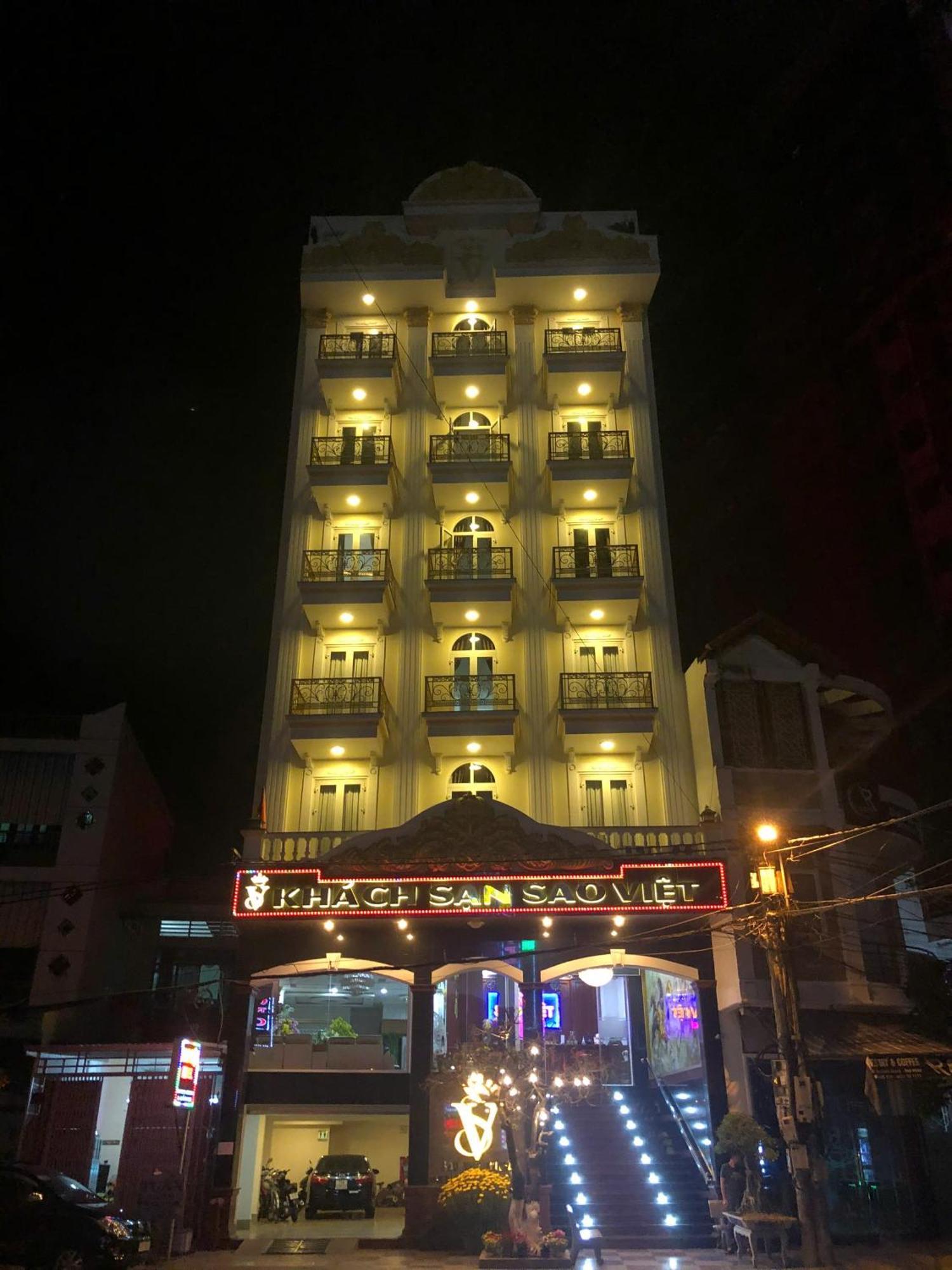 Khach San Sao Viet Hotel กวีเญิน ภายนอก รูปภาพ
