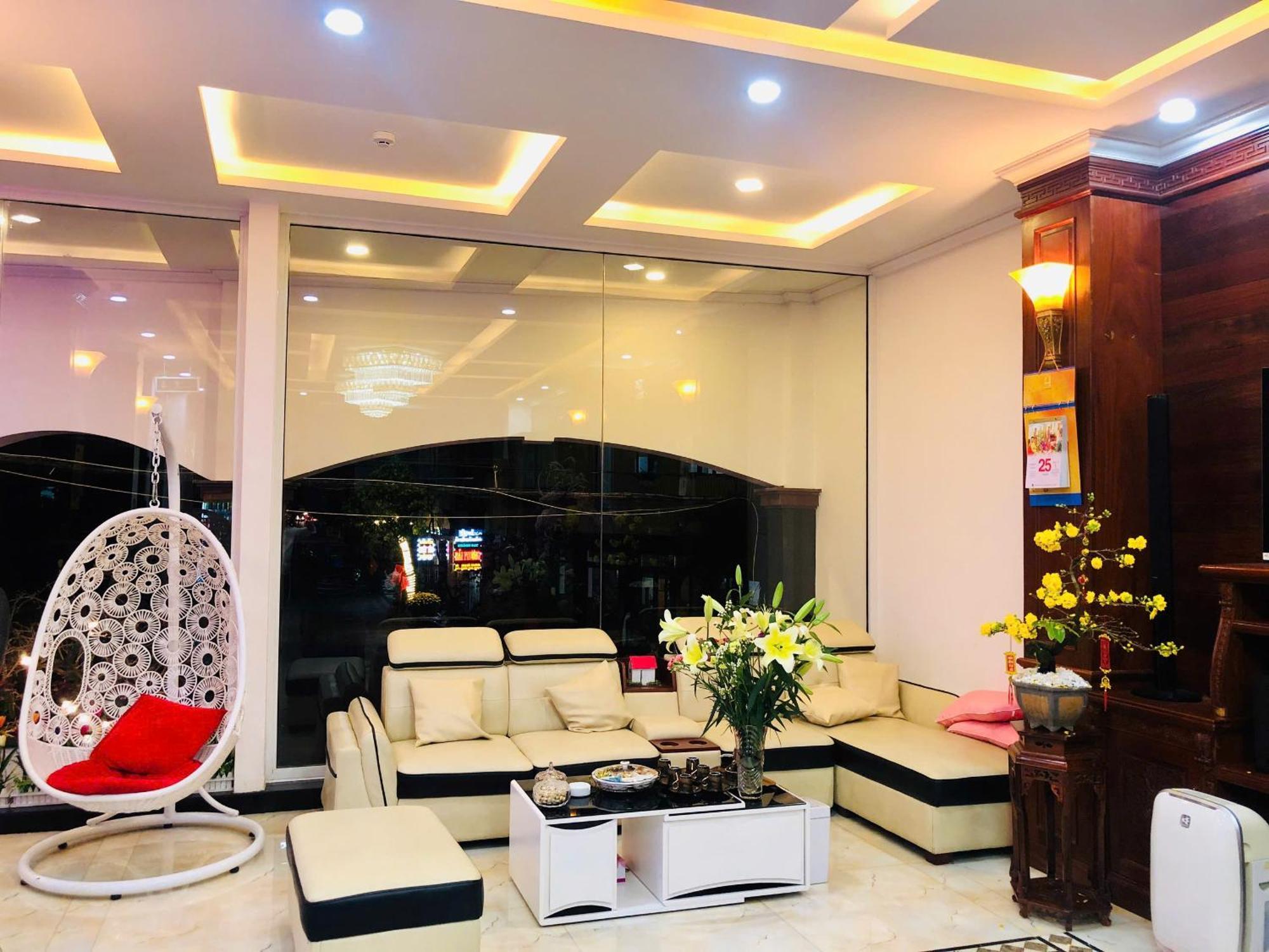 Khach San Sao Viet Hotel กวีเญิน ภายนอก รูปภาพ