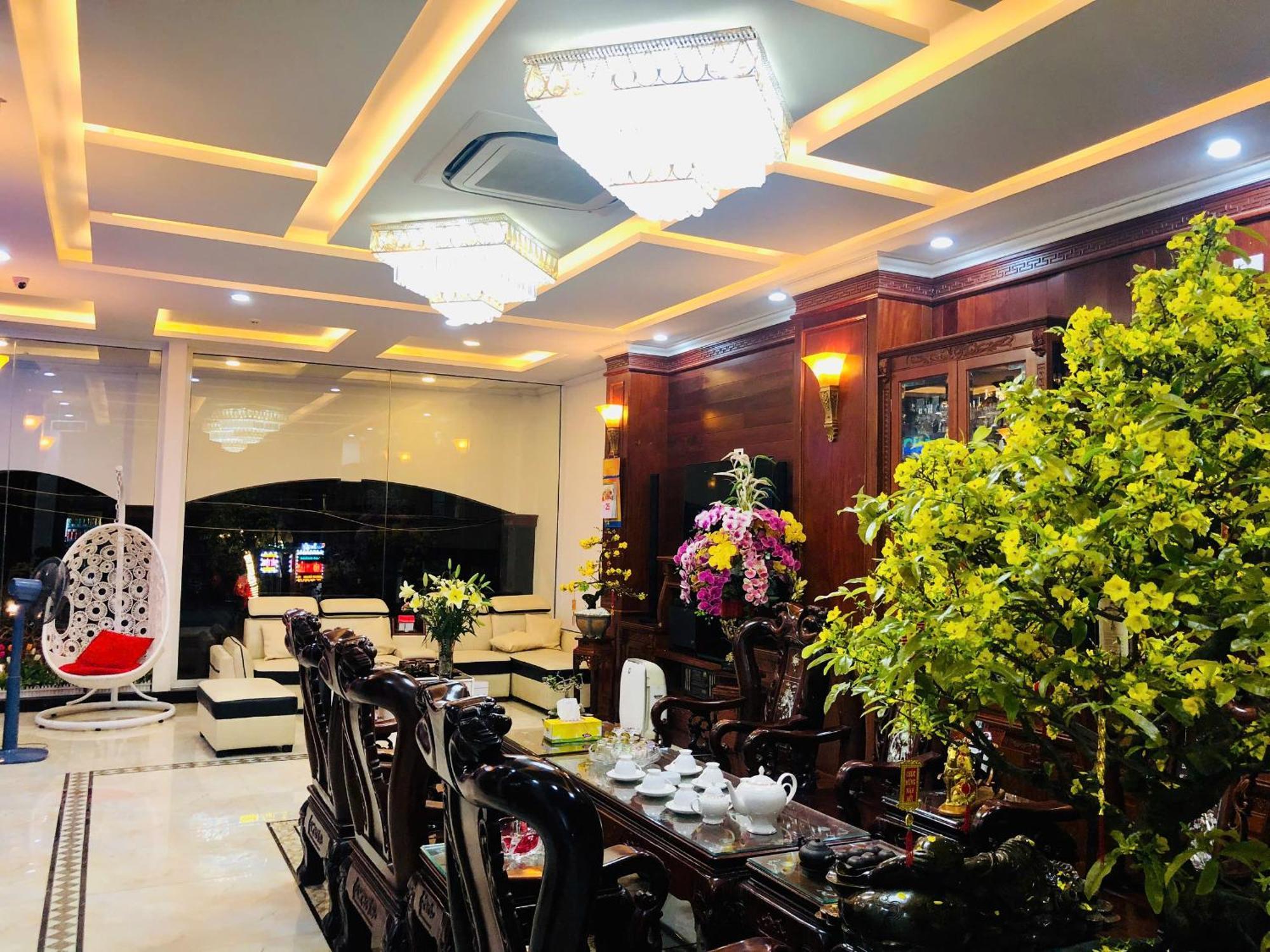 Khach San Sao Viet Hotel กวีเญิน ภายนอก รูปภาพ